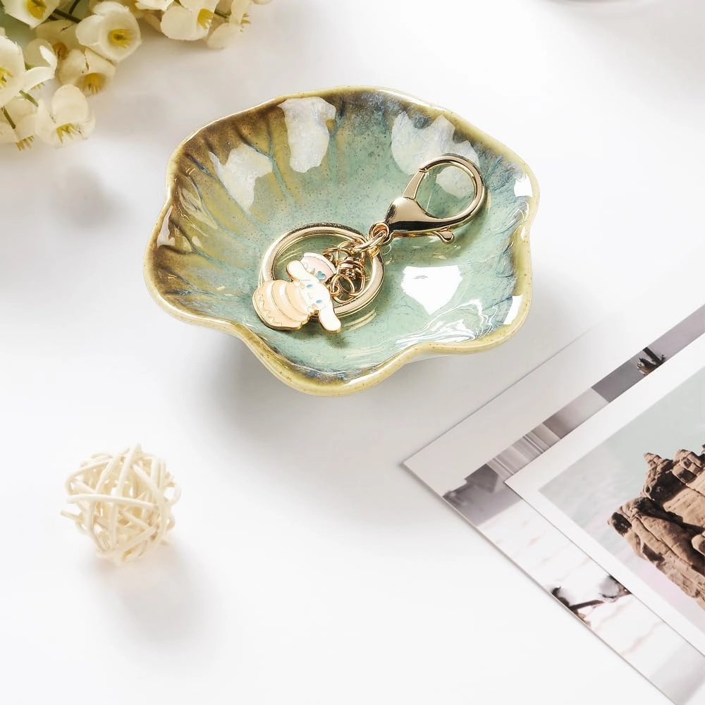 2PCS Lotus Leaf Shape Ring Holder Dish, Small Key Bowl, Ceramic Trinket Tray Jewelry Dish Organizing Necklace Earrings for Mom Friend Sister, All Jewelries Are NOT Included.White Crystal Green.