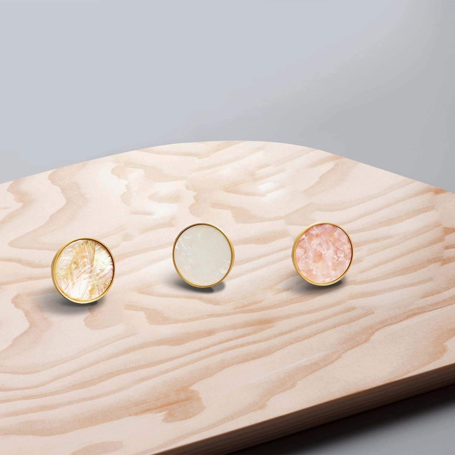 4 Pack 1-1/3 Inch Natural Shells Cabinet Knobs Pulls Drawer Knobs Hanging Hooks Brass Furniture Dresser Kitchen Hardware Pulls Knobs Handle, Abalone Shell, M