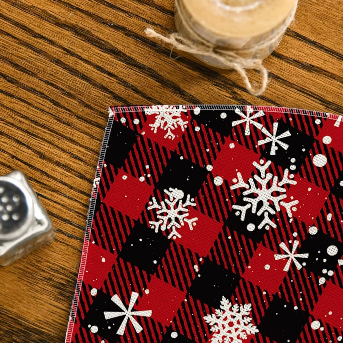 Artoid Mode Christmas Buffalo Plaid Wedge Placemats for Round Table Set of 6, Winter Seasonal Kitchen Dining Table Decoration for Indoor Party Home