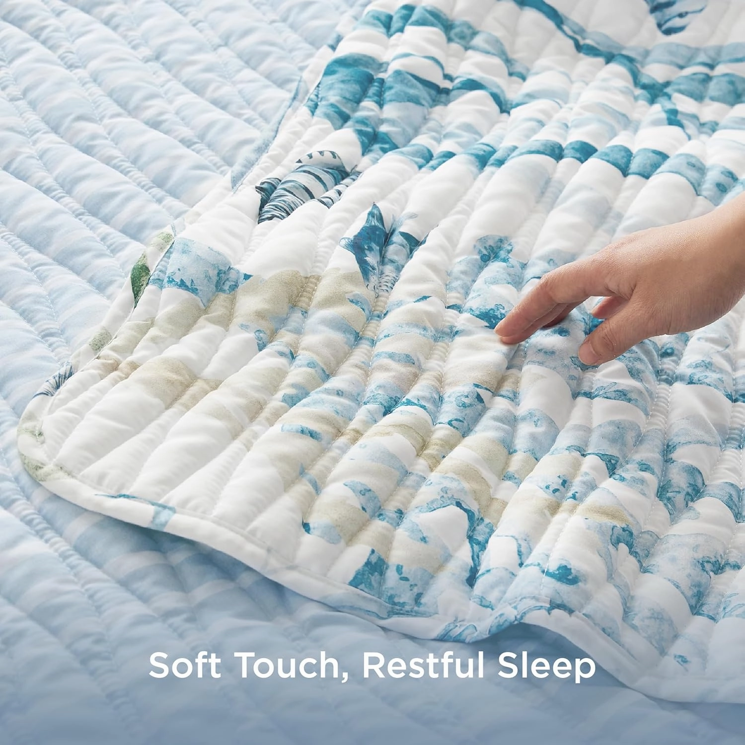 Bedsure Coastal Quilt Bedding Set - Queen Size Reversible Summer Beach Quilt Bedding Set, 3 Pieces Ocean Lightweight Bedspread, Coral Parttern Coverlet with 2 Pillow Shams for All Seasons (90"x96")