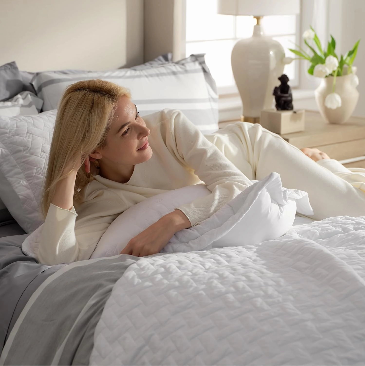Bedsure Quilts Queen Size - Lightweight Bedspreads Queen Size with Basket Weave Pattern, Soft Quilt Bedding Set, White Comforter Set Coverlet for All Seasons with 2 Pillow Shams