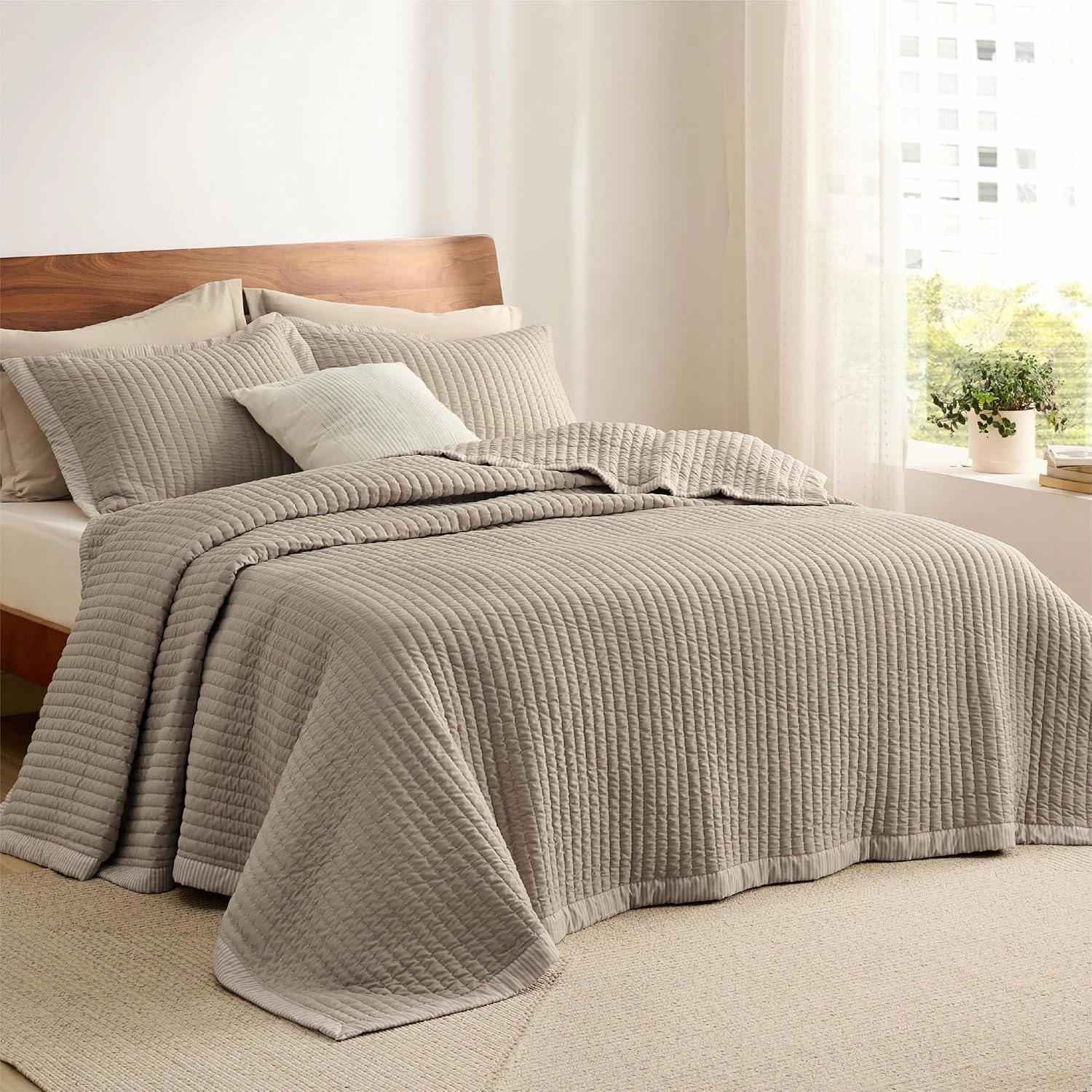 Bedsure Taupe Quilts Queen Size - Queen Quilt Bedding Set Bedspread Coverlet, Lightweight Corduroy Pattern Bedspread, 3-Piece Set with 90"x96" Coverlet & 2 Pillow Shams, All-Season Soft Microfiber