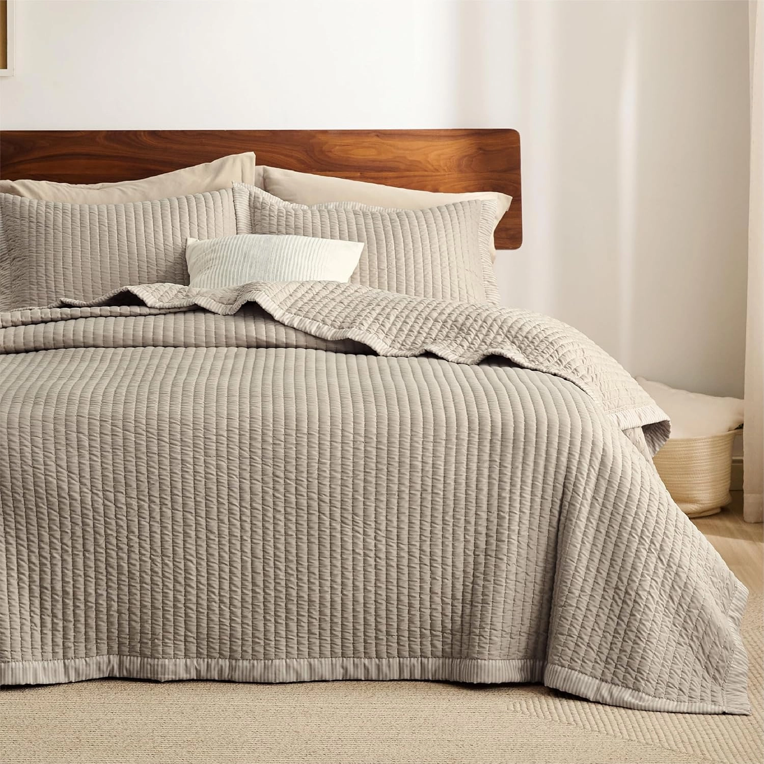 Bedsure Taupe Quilts Queen Size - Queen Quilt Bedding Set Bedspread Coverlet, Lightweight Corduroy Pattern Bedspread, 3-Piece Set with 90"x96" Coverlet & 2 Pillow Shams, All-Season Soft Microfiber