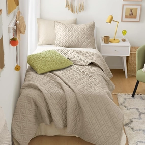 Comfort Spaces Twin Quilt Set Modern Reversible Diamond Coverlet Twin Bedding Set Cozy Quilted Winter Layer, All Season Lightweight Soft Twin Size Quilt, Kienna, Twin/Twin XL Taupe Diamond 2 Piece