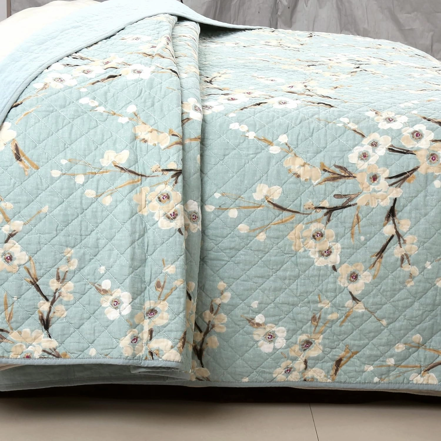 Cozy Line Home Fashions 3-Piece Cotton Queen Quilt Bedding Set, Cream Cherry Blossom Floral Cyan Blue Green Lightweight Reversible Coverlet Bedspread for All Season