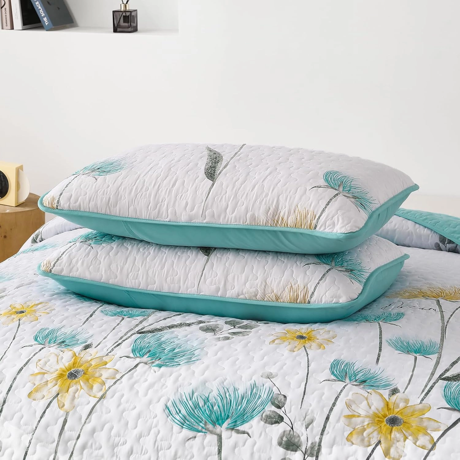 Dinjoy Floral Quilt Set Queen,Aqua Bedspread Queen Size 3 Pieces Lightweight Farmhouse Bedding Set Summer Quilts Soft Flower Bedspreads White Coverlet Sets for All Season