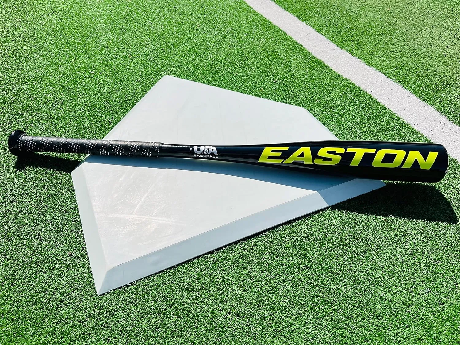 Easton | Moxie T-Ball Bat | USA | -13 Drop | 2 1/4" Barrel | 1 Pc. Aluminum | Multiple Styles