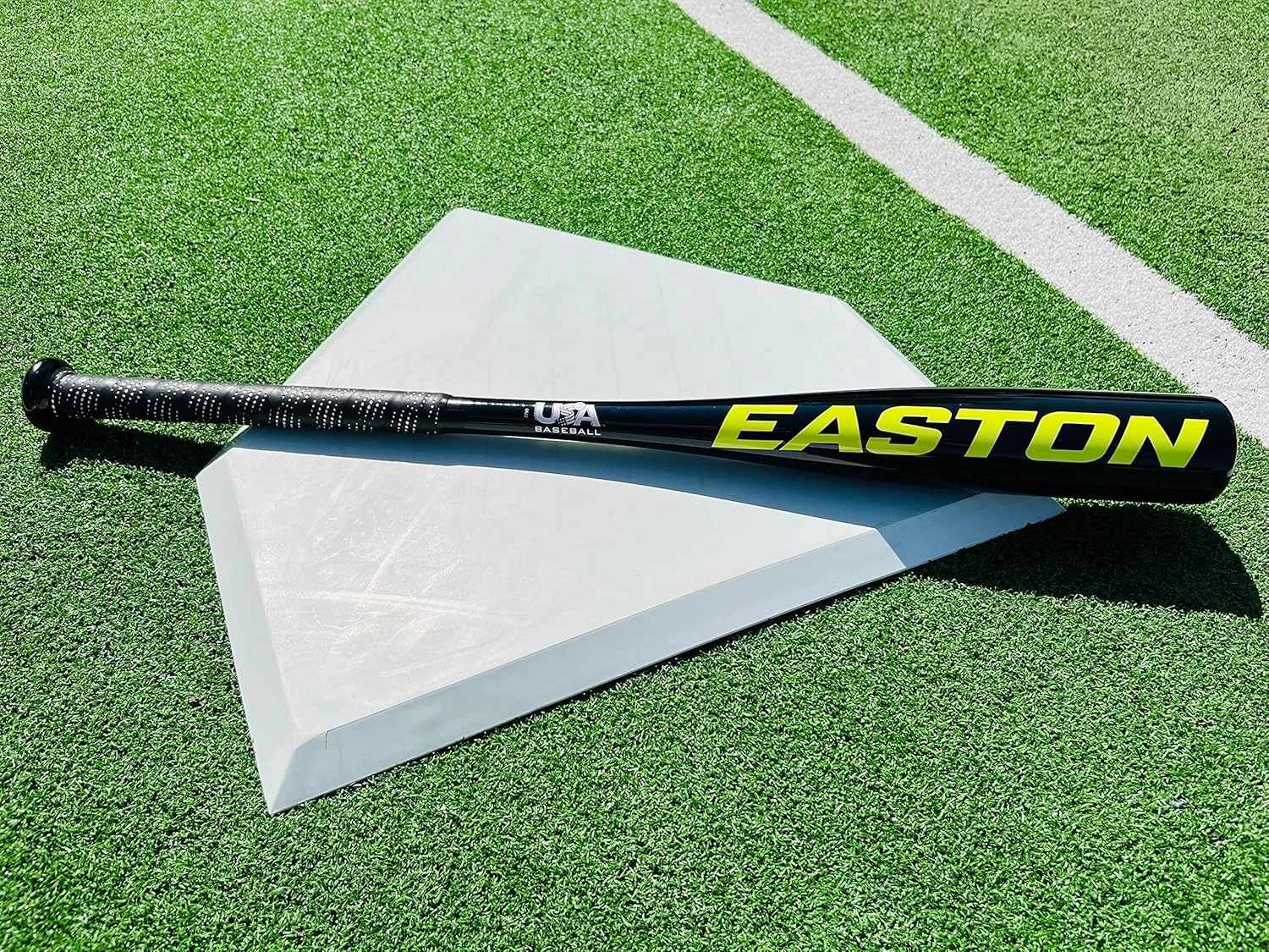 Easton | Moxie T-Ball Bat | USA | -13 Drop | 2 1/4" Barrel | 1 Pc. Aluminum | Multiple Styles
