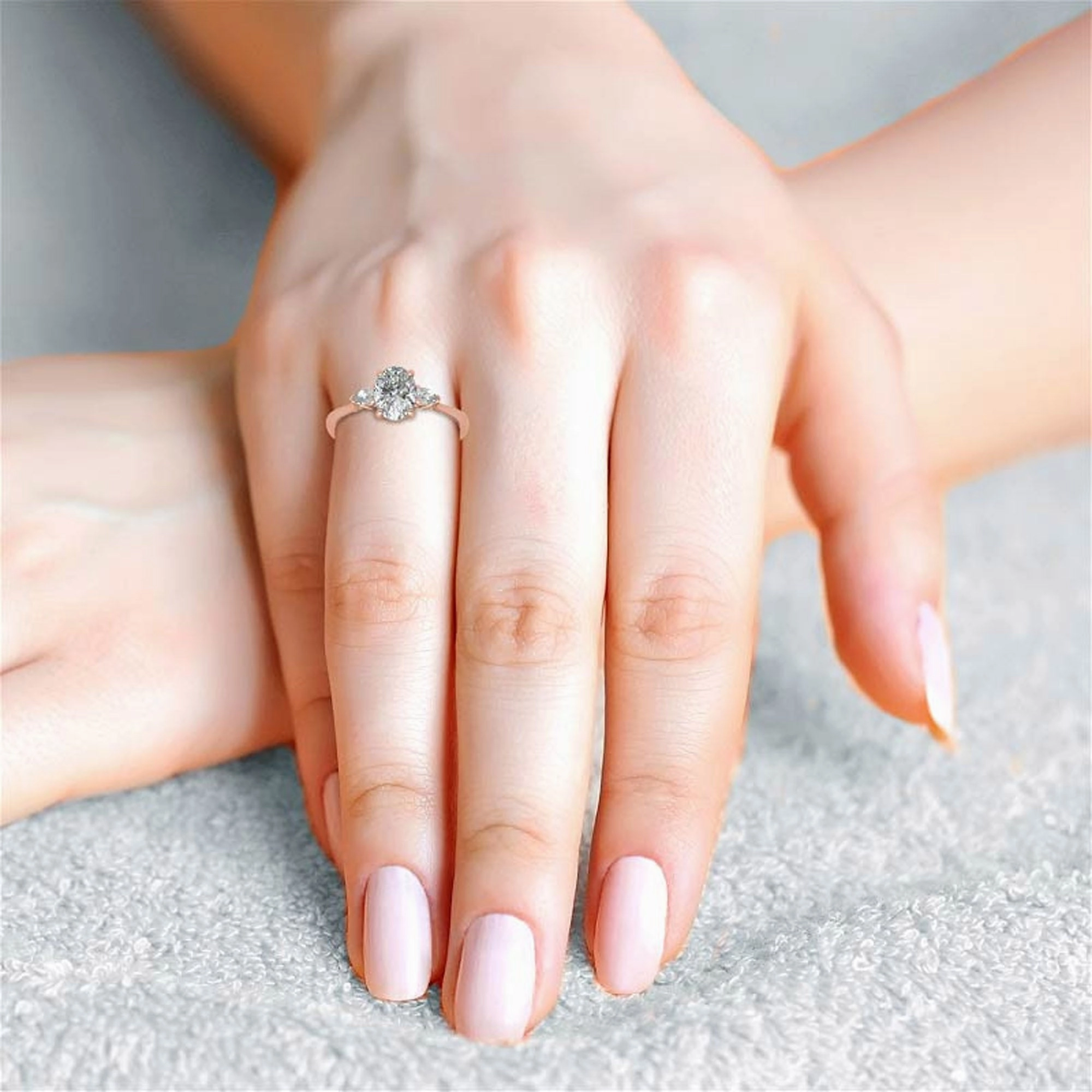 Elegant Classic Sterling Silver Adjustable Oval-Cut Three-Stone White Gold Ring for Women