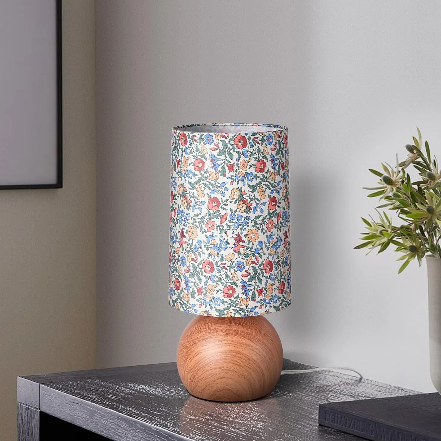 Flowers Small Table Lamp, Boho Floral Table Lamp for Bedroom Table Lamp Small Bedside Table Lamp, Farmhouse Bed Side Table Lamp with Flowers Shape for Small Space for Bedroom, living Room, Nursery