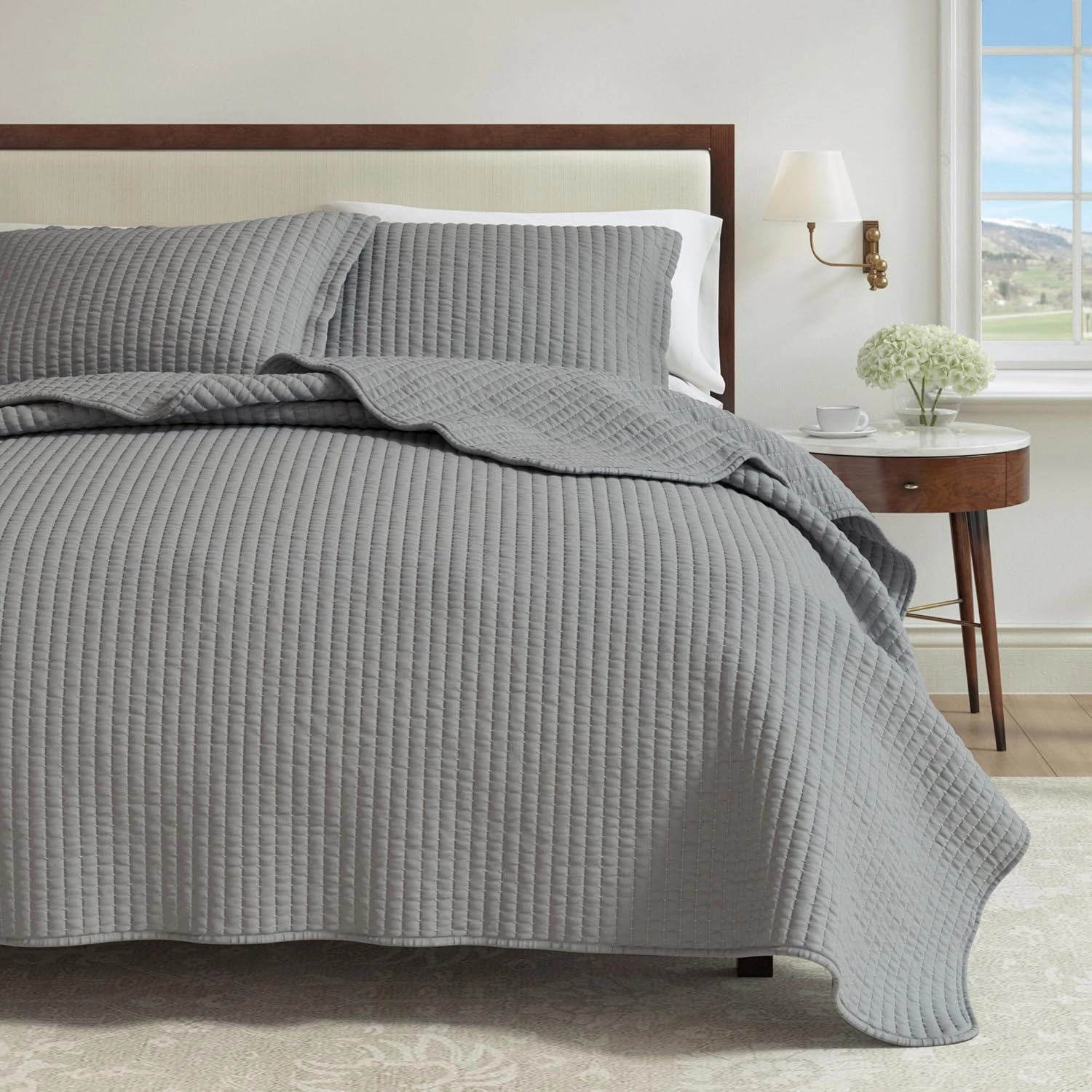 Great Bay Home King Quilt Bedding Set, 3-Piece Lightweight Summer Channel Stitch Quilt Set with Shams, Ultra Soft Ash Grey Bedspreads, Quilted Bedding Coverlets for All Seasons