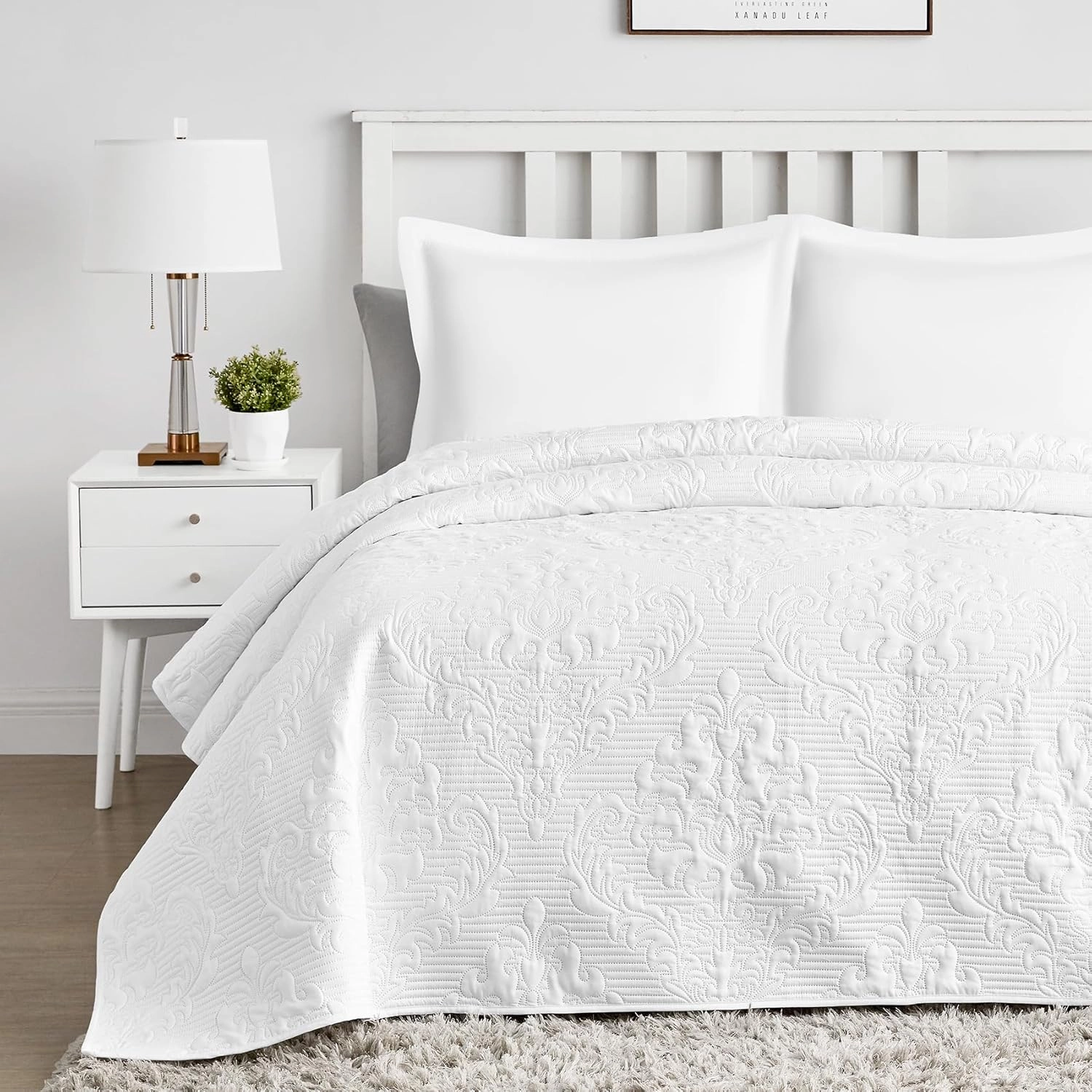 Hansleep White Quilt Queen Size - Damask Ultrasonic Summer Bedspread Queen, Soft Lightweight Coverlet Bedding Set, 3 Pieces (1 Quilt, 2 Pillow Shams)