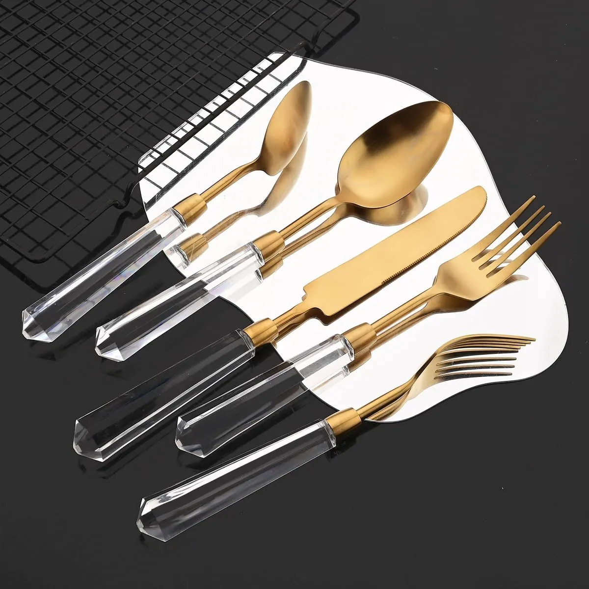 JASHII 20pcs 304 Stainless Steel Gold Flatware Cutlery Set, Matte Finished Knife Fork Spoon Set, Creative Handle,Service for 4, Dishwasher Safe for Home Wedding Hotel