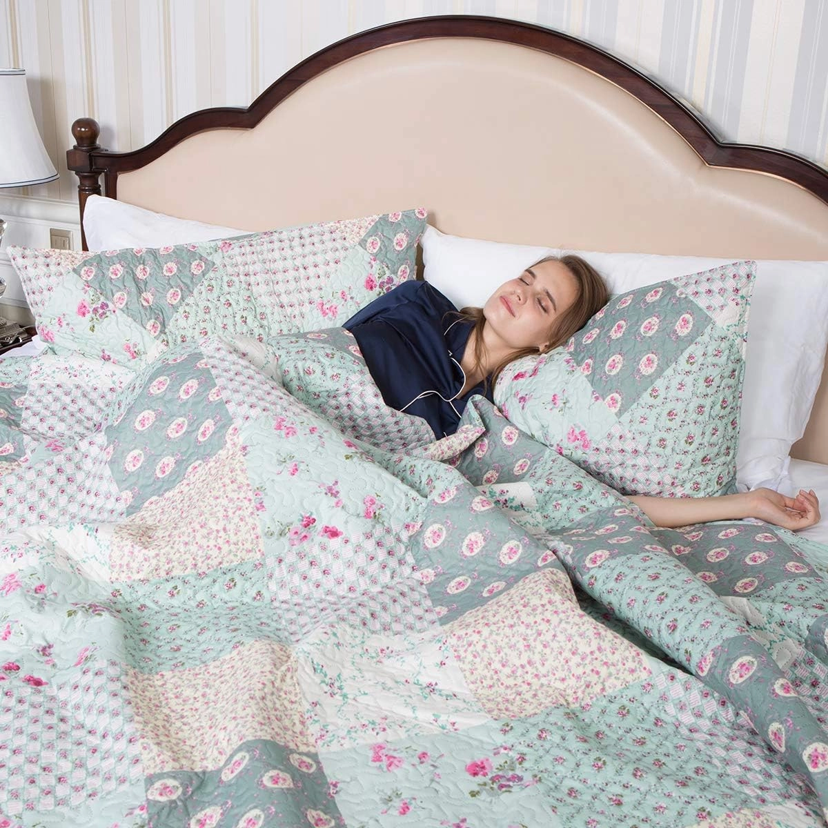 JML Quilt Set - King Size Quilt Sets with Shams - 3 Pieces - All Season Lightweight Soft Printed Pattern Bedding Bedspread Coverlet Set