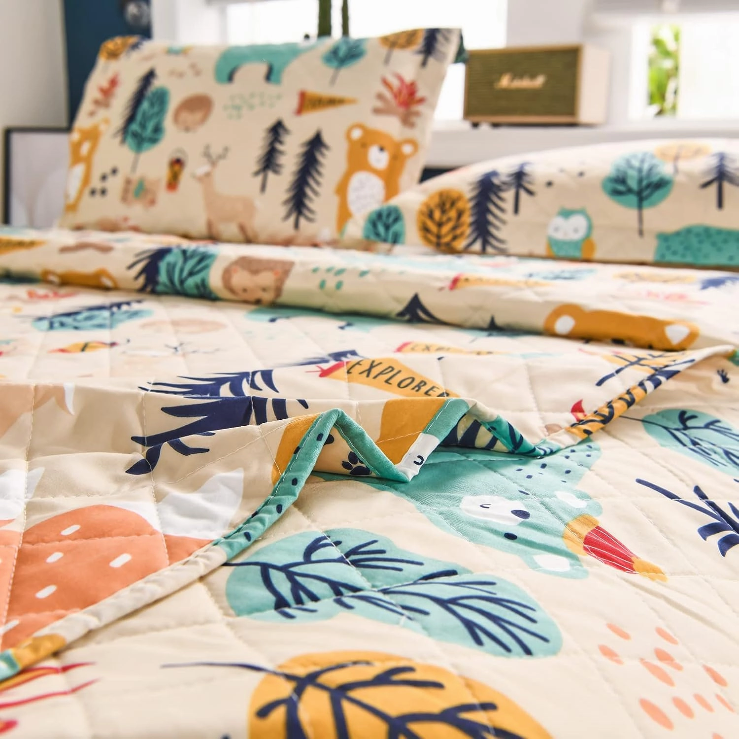 Kids Quilt Full/Queen Size Bear Bedding Set,3Pcs Forest Tree Bedspread Animals Coverlets, Lightweight Reversible Cartoon Bedspread Deer Owl Bedding Pillow Shams