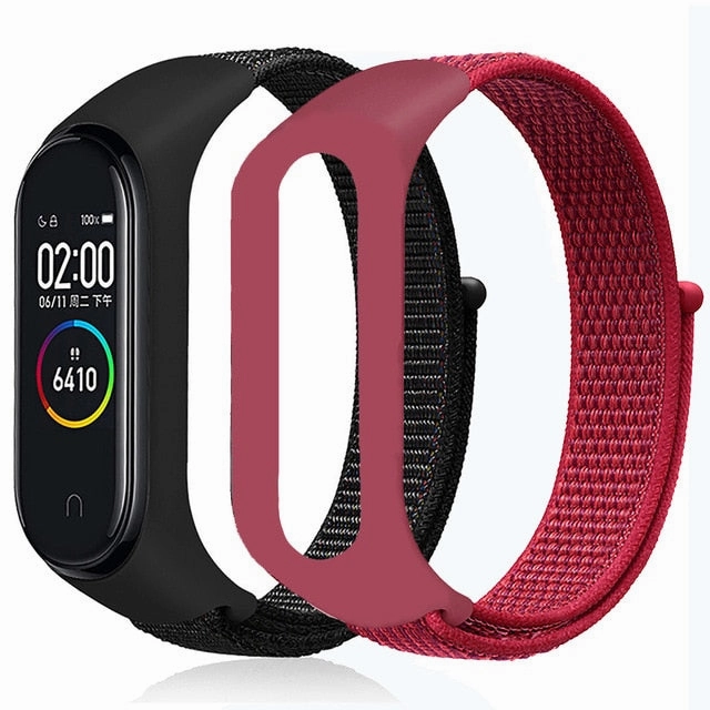 M4 Smart Fitness Watch with *** 1 x FREE DESIGNER STRAP ***