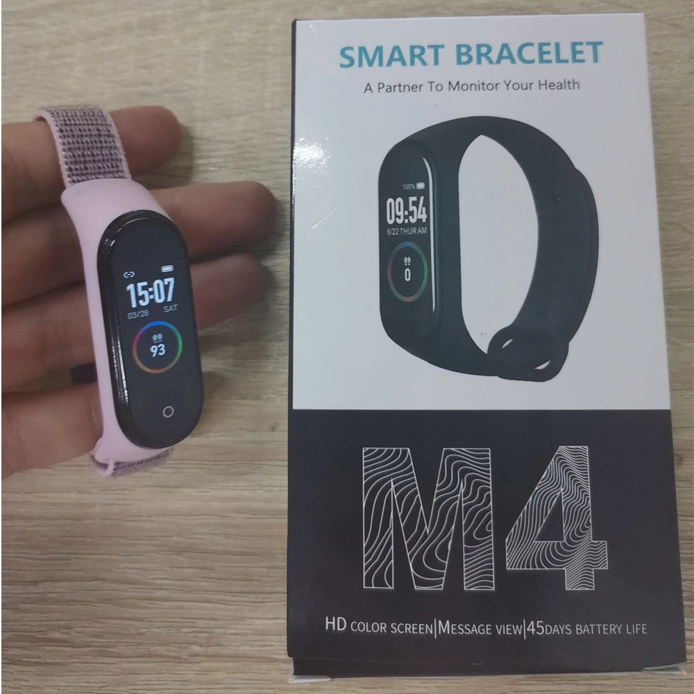 M4 Smart Fitness Watch with *** 1 x FREE DESIGNER STRAP ***