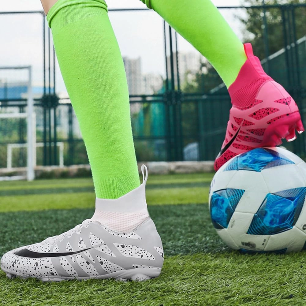 Maylrvjv Soccer Cleats Unisex Lightweight: Football Shoes for Men & Women