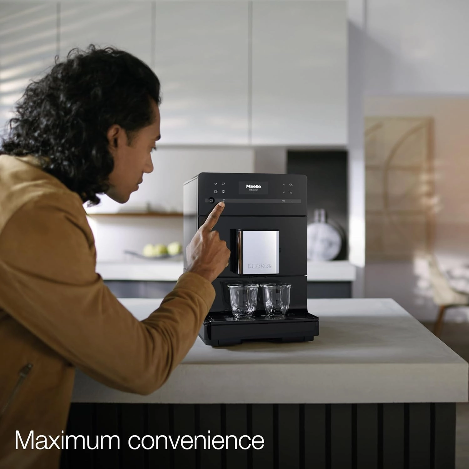 Miele CM 5310 Silence Automatic Coffee Maker - With OneTouch for Two, AromaticSystem, coffee pot, cleaning programs and more, in Obsidian Black