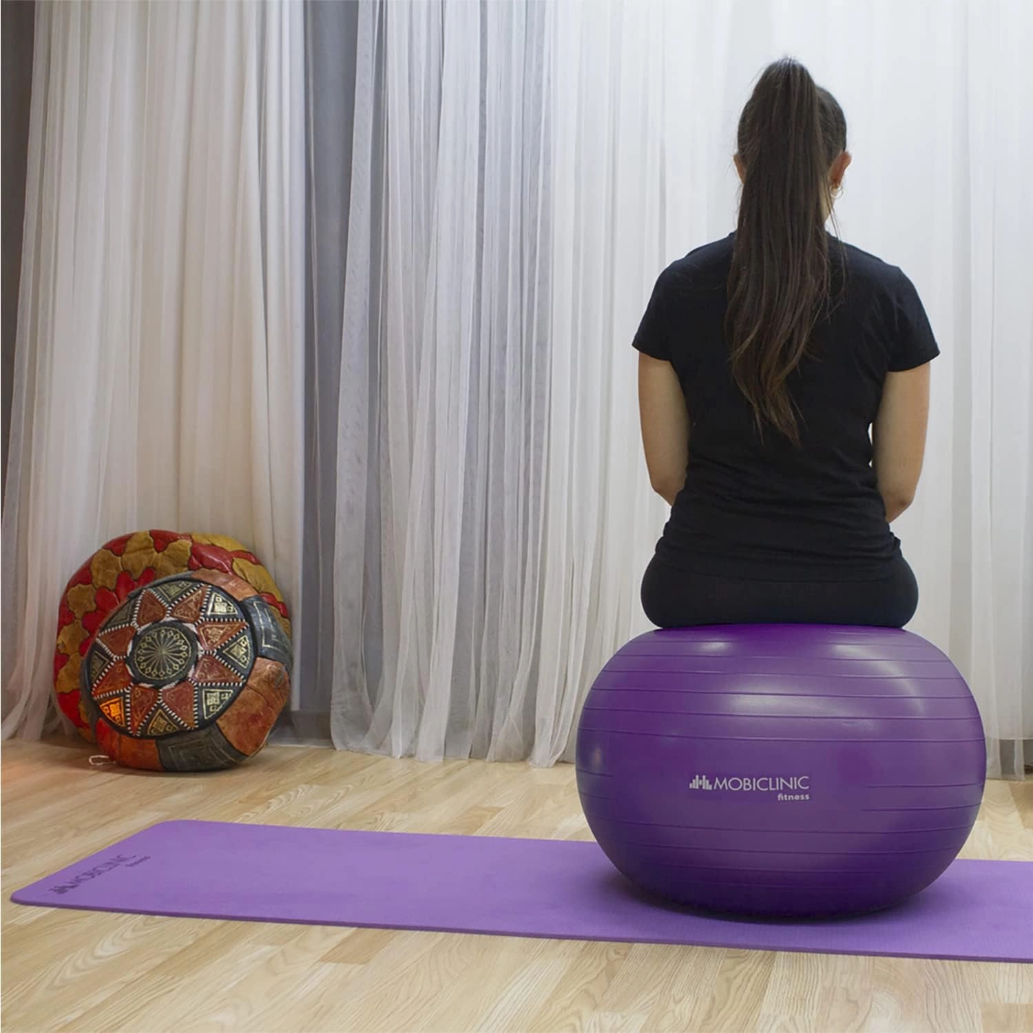 Mobiclinic® Fitness Pilates Ball 58 cm with Inflator Non-Slip Puncture Resistant Washable Pilates Ball for Fitness Sports Pregnant Women PY-01