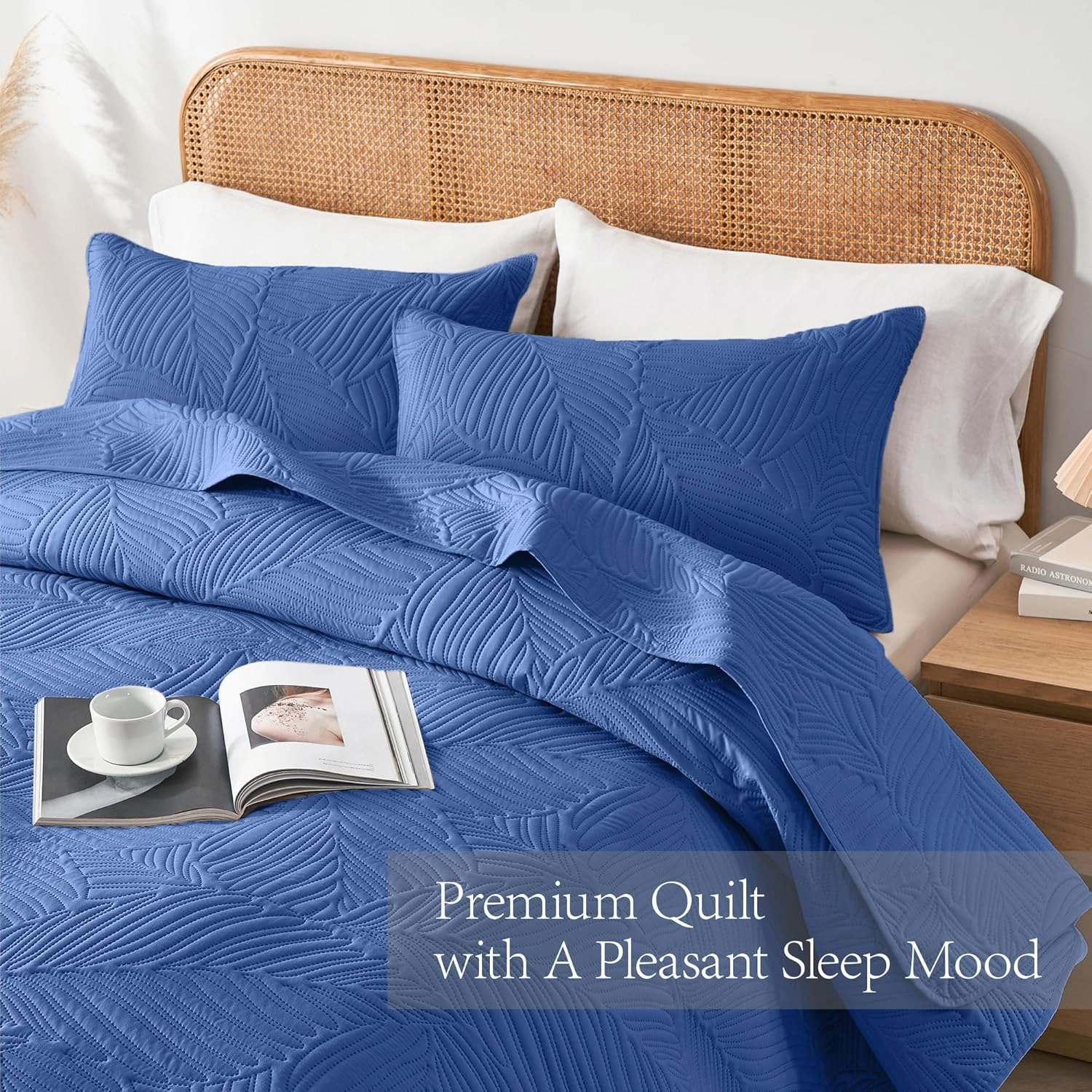 OARAGE Twin Quilt Bedding Set Soft Lightweight Dark Blue Bedspread with Leaf Pattern Ultrasonic Microfiber Bed Coverlet for All Season (1 Quilt,1 Sham)