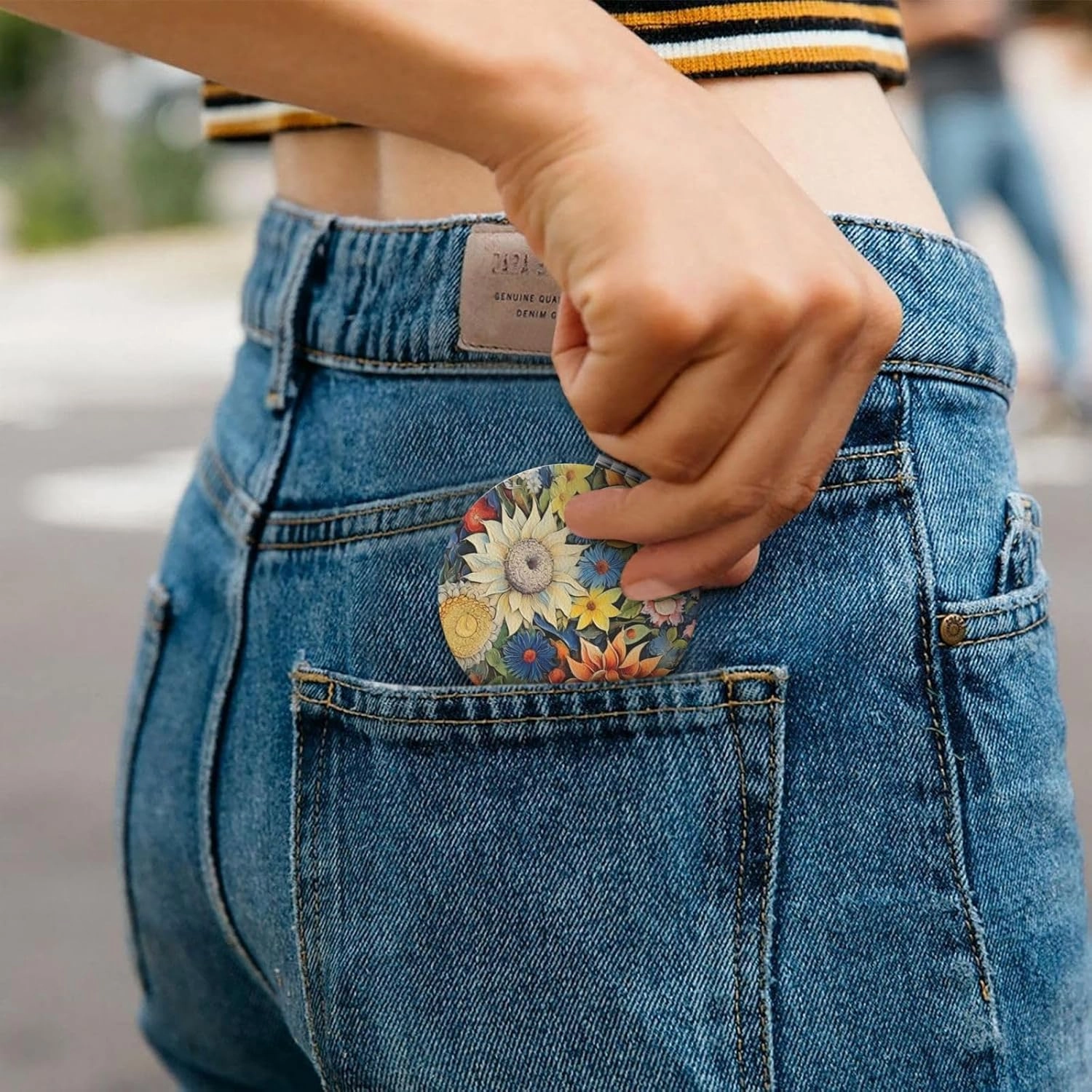 Oil on Canvas Sunflower Makeup Mirror Portable Folding Mini Mirror Double Sided Travel Makeup Mirror Round Shape Handheld Pocket Mirror