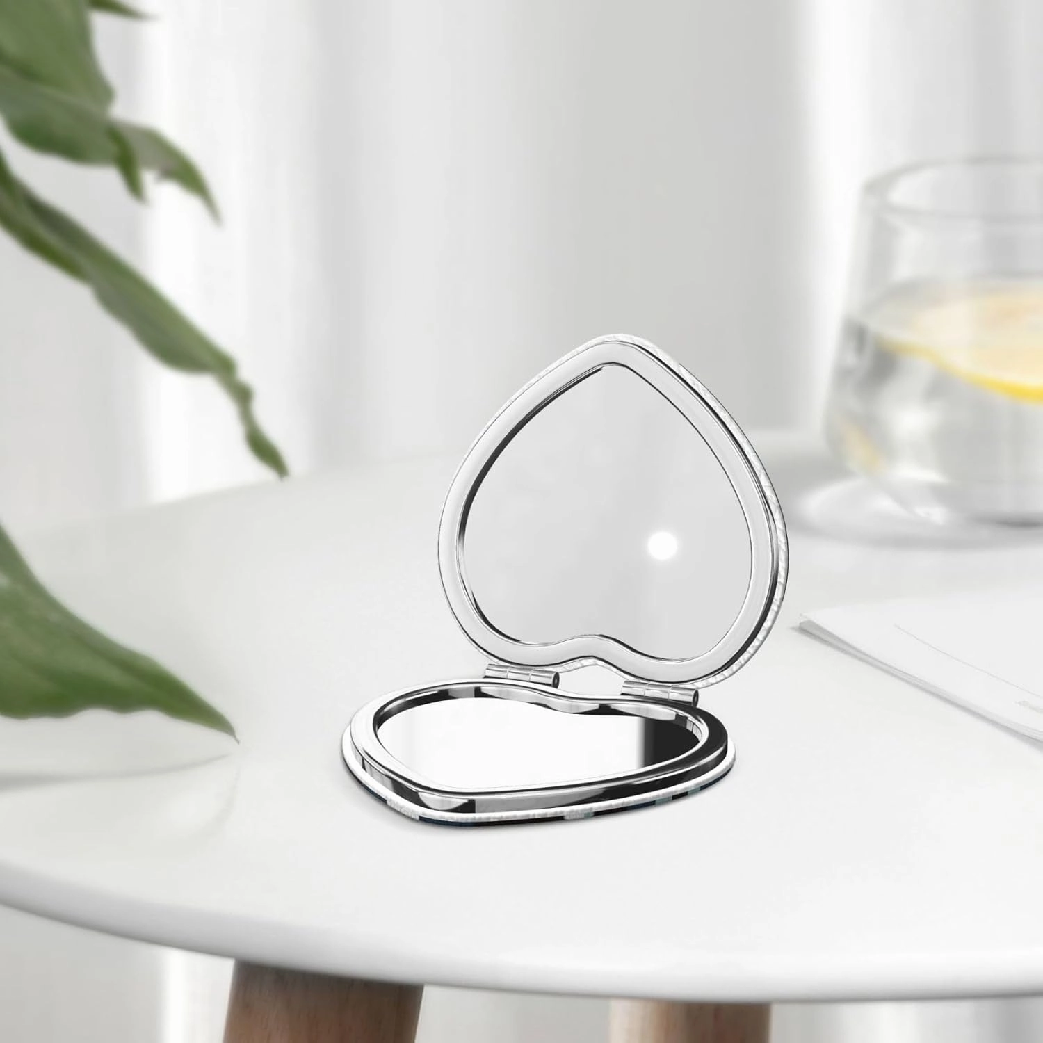 Portable Pocket Makeup Mirror Marine Camouflage Travel Cosmetic Mirror Heart Shape Print Magnifying Compact Mirror for Eyelash
