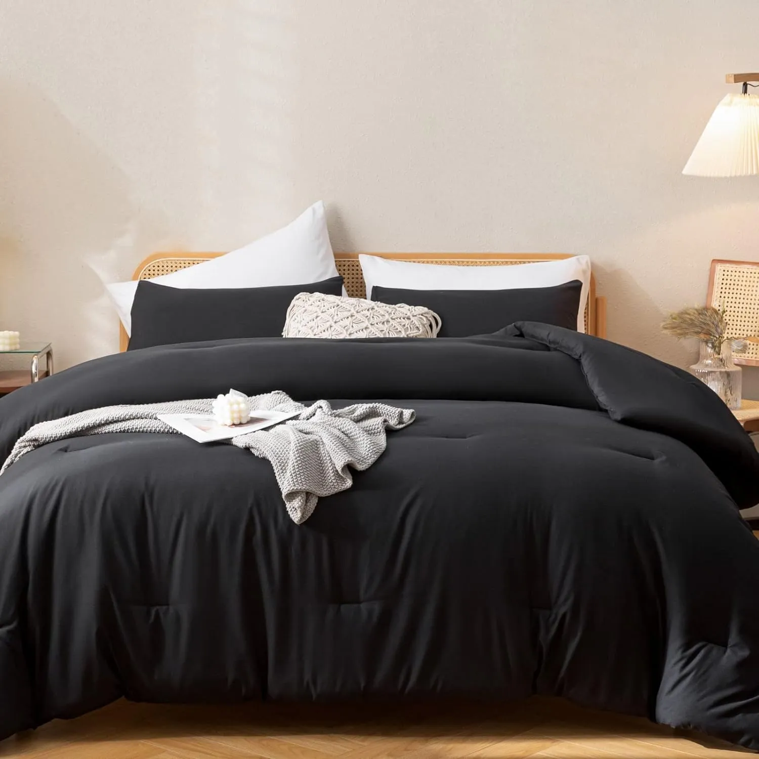 ROSGONIA Black Comforter Set Queen, 3pcs(1 Boho Black Comforter & 2 Pillowcases) All Season Bedding Lightweight Bedspread Blanket Quilt Bed Set