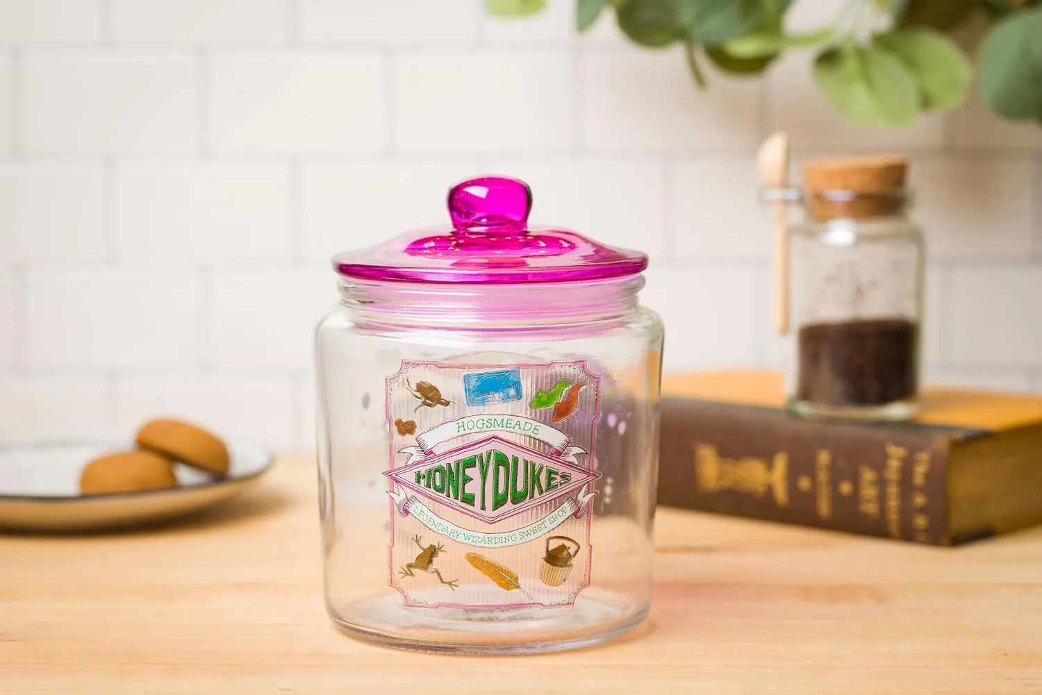 Silver Buffalo Harry Potter Hogsmeade Honeydukes Treats Glass Cookie Snack Candy Jar With Lid (Small)