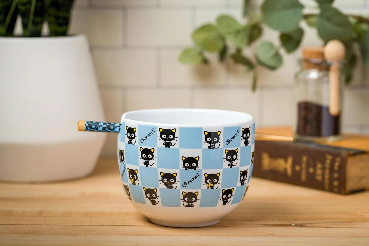 Silver Buffalo Hello Kitty and Friends Chococat Checkered Pattern Ceramic Ramen Noodle Rice Bowl with Chopsticks, Microwave Safe, 20 Ounces