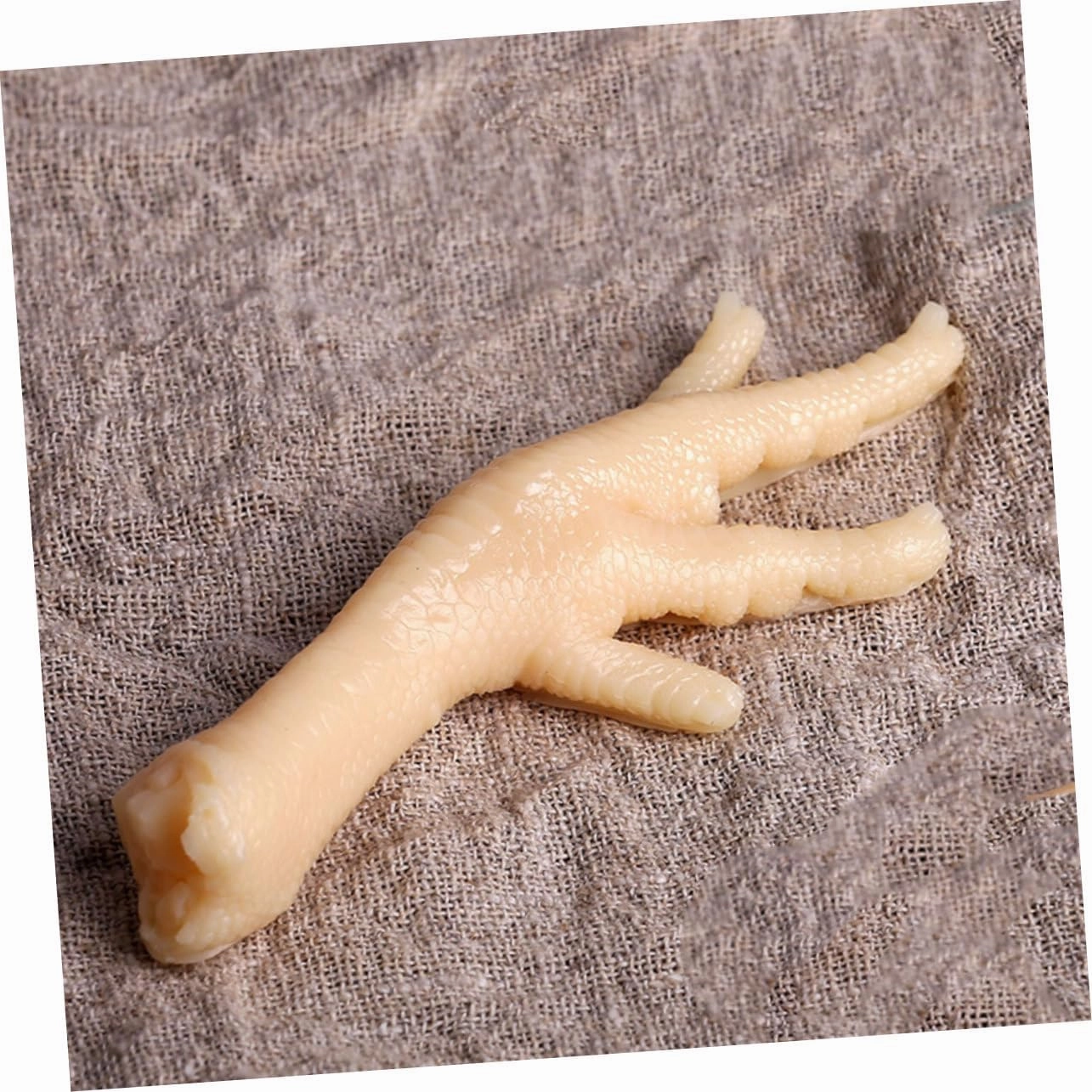 STOBAZA 2sets Artificial Chicken Feet Prop Creative Food Model Decorative Chicken Toe for Kitchen Display 2pcs*2