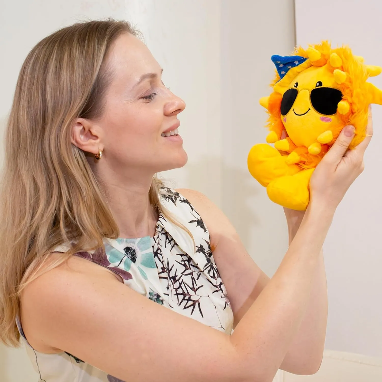 Sun Plushie, 8 Inch Soft Stuffed Sun Toy for Room Decor, Gifts for Girls & Kids on Birthday, Christmas
