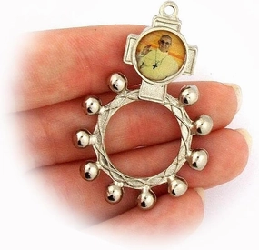 The New Pope Francis Of Assisi Image 2-Inch Silver Tone One Decade Travel Rosary Ring religious devotional accessories ThewiZ00418