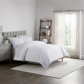Waverly Traditions Vintage Medallion Pinsonic 3 Piece Quilted Solid Bedding Set, Full/Queen Bed Set with 2 Pillow Shams and Quilt, Lightweight and Machine Washable, White