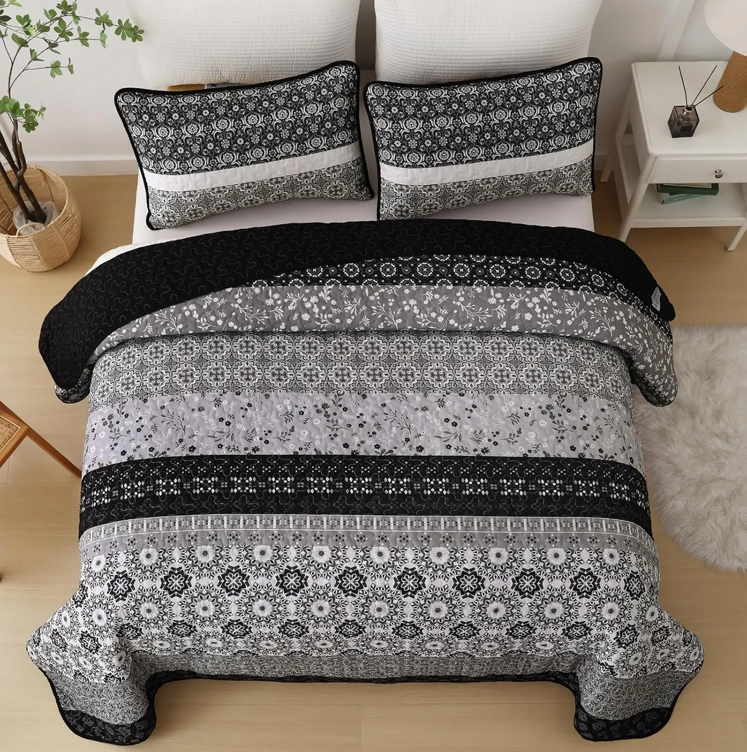 WONGS BEDDING Boho Quilt Set King, Bohemian Black Striped Patchwork Bedspread Coverlet Set with 2 Pillowcases,Lightweight Microfiber Floral Bedding Set 104"×90"